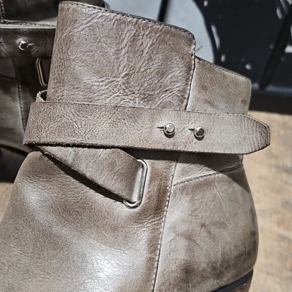 Arturo Chiang Ankle Boots with Cuffed Top and Rounded Toe Size 6.5 - Picture 4 of 8